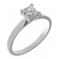 Kiss style princess cut diamond solitaire engagement ring