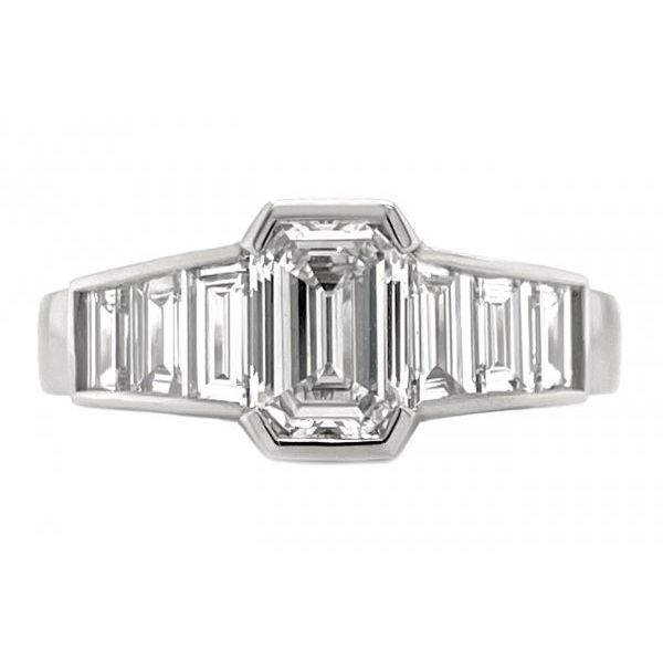 1920's Art Deco style ring GIA certificated Emerald cut diamond tapered trapeze cut diamonds shoulder Platinum