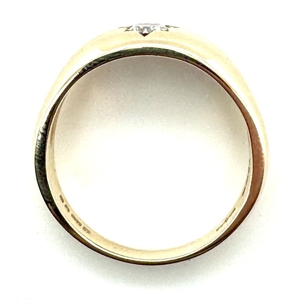 Vintage used second hand Star Set round Diamond Gypsy style domed shape Ring 9ct yellow gold