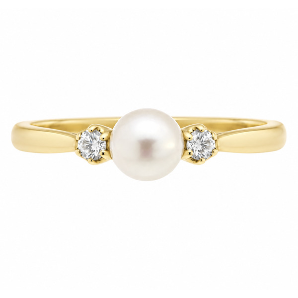 classic vintage style trilogy ring design white round freshwater cultured pearl centre two round brilliant cut diamonds set six claws platinum gold