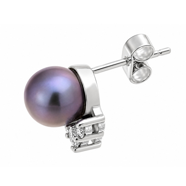 An elegant drop design earring with round black coloured freshwater cultured pearl and a trilogy of round diamonds set underneath platinum gold